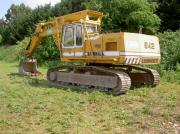 View Liebherr R942
